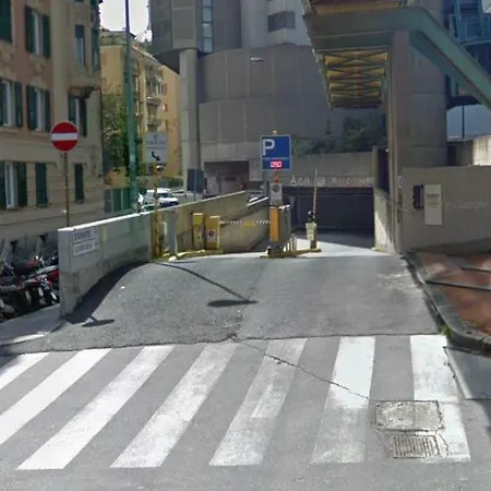 Apartment Augustus - Free Parking Genoa
